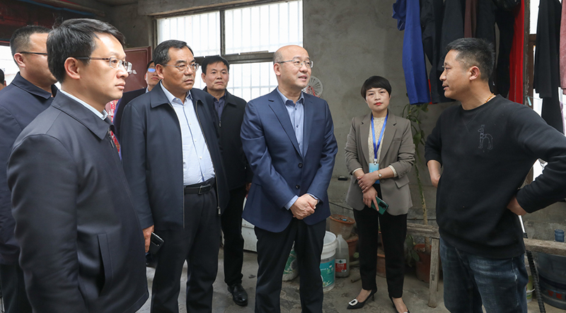 汪华东督查全市文明创建工作